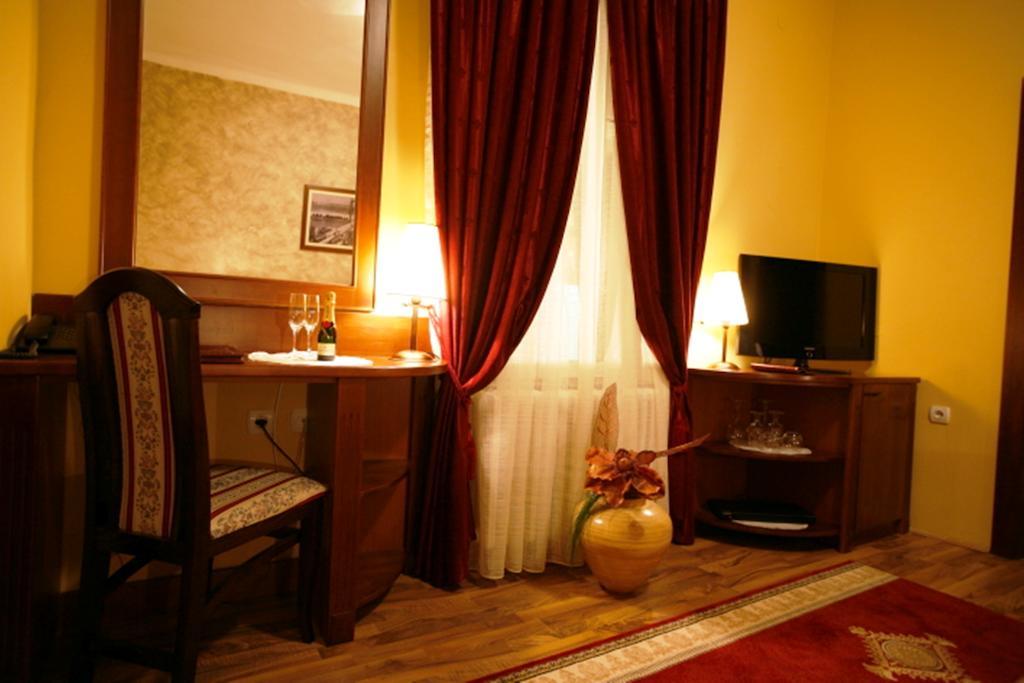 Manjez Centar Hotel Belgrade Bilik gambar
