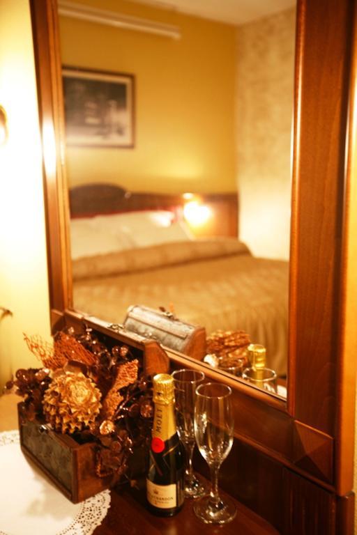 Manjez Centar Hotel Belgrade Bilik gambar