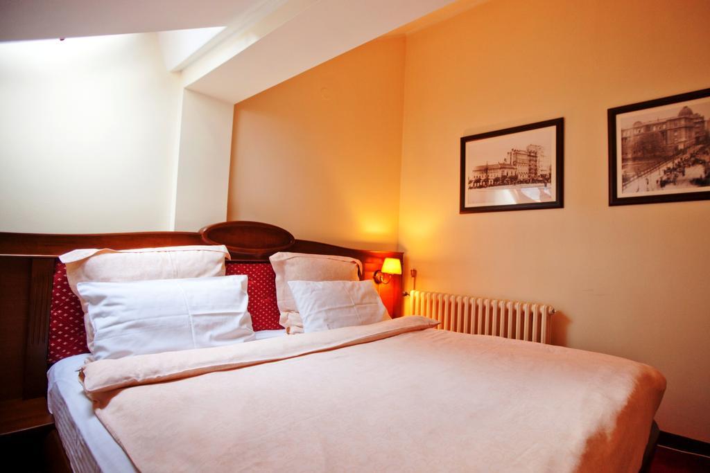 Manjez Centar Hotel Belgrade Bilik gambar
