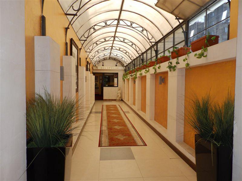 Manjez Centar Hotel Belgrade Luaran gambar